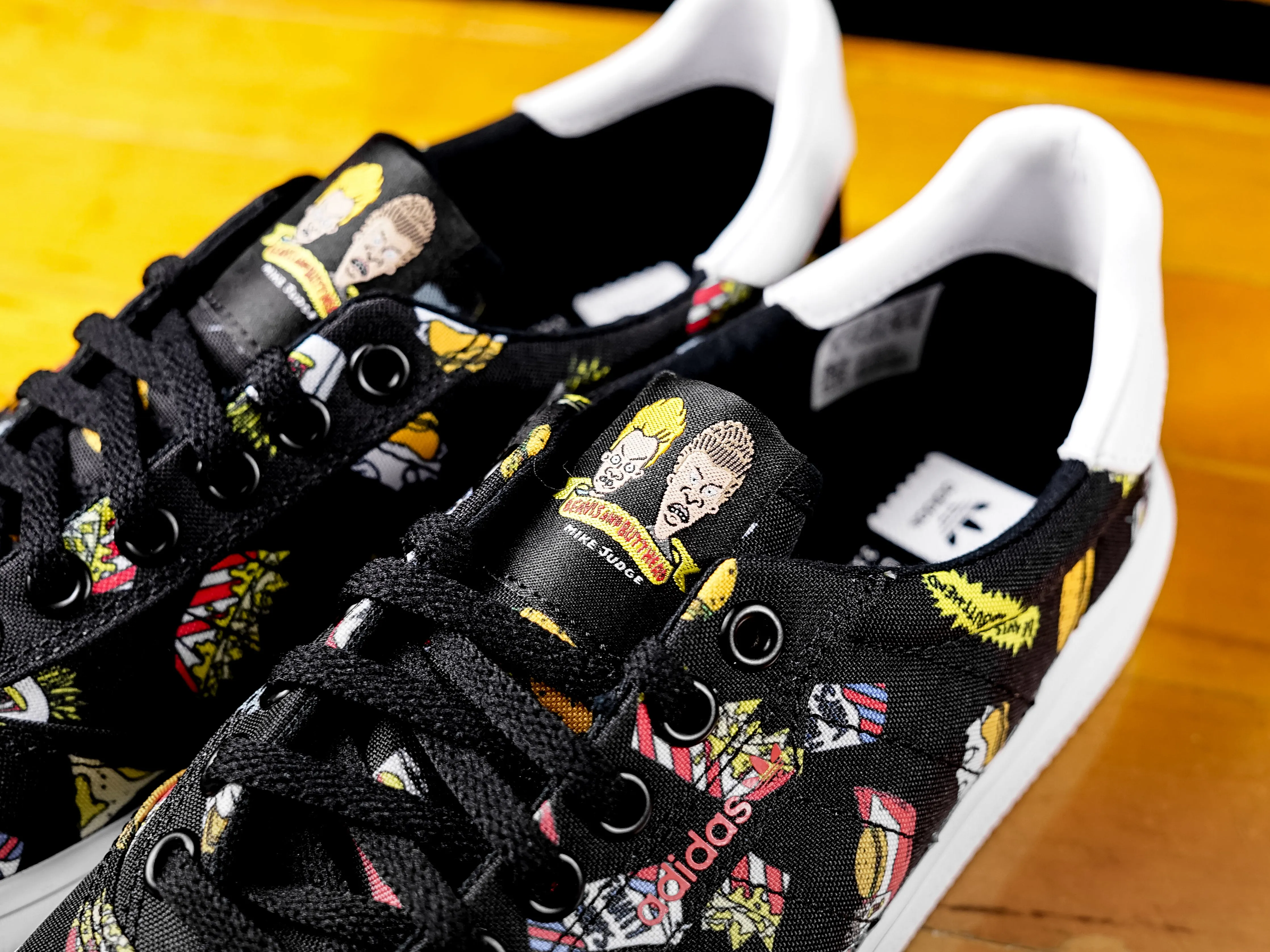 Adidas x Beavis and Butt-Head 3MC [BD7861]