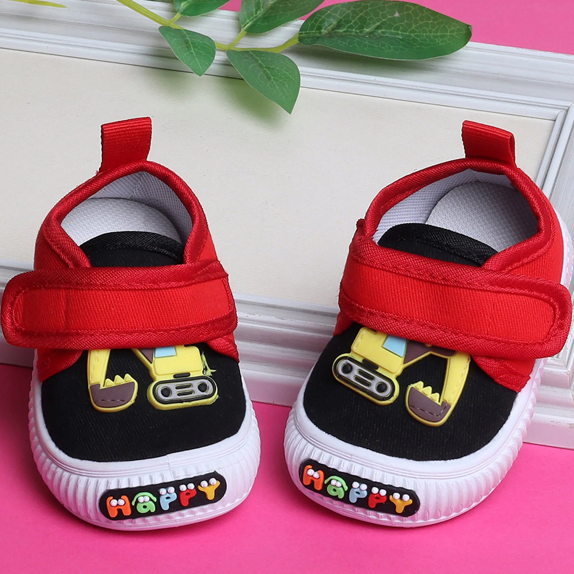 Baby Moo Truck Applique Velcro Strap Anti-Skid Chu Chu Sound Sneakers - Black