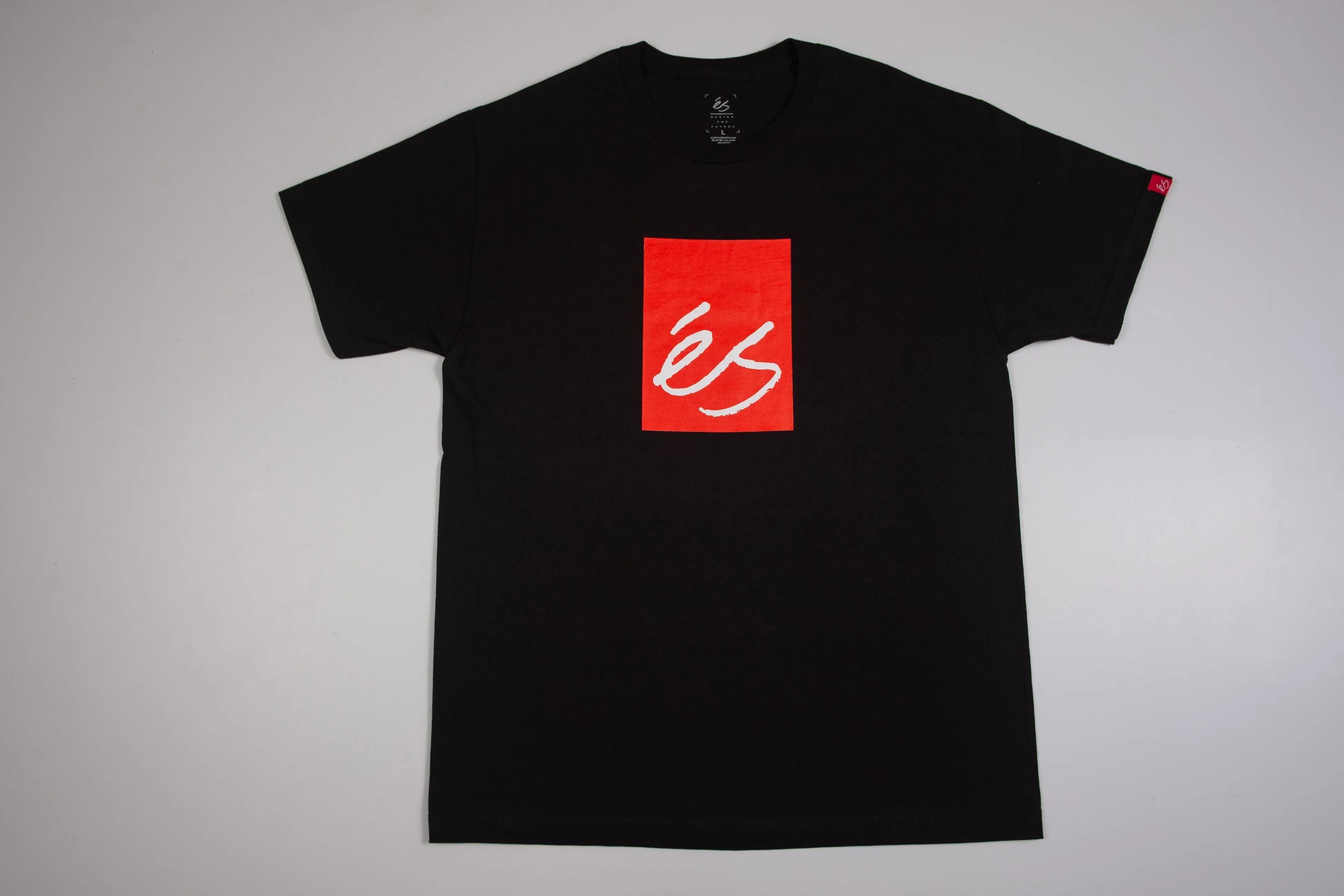 Camiseta ÉS Footwear Main Block Preto