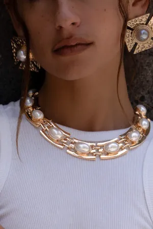 Greta Bold Gold and Pearl Necklace