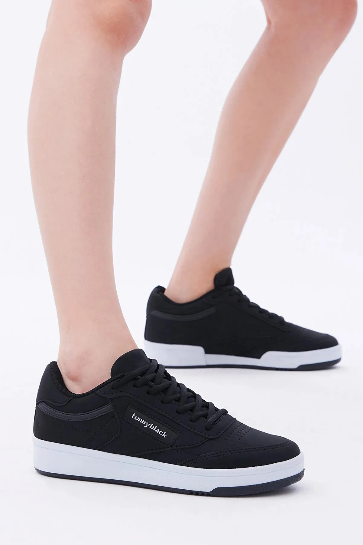 Tonny Black Women's Black Sports Shoes